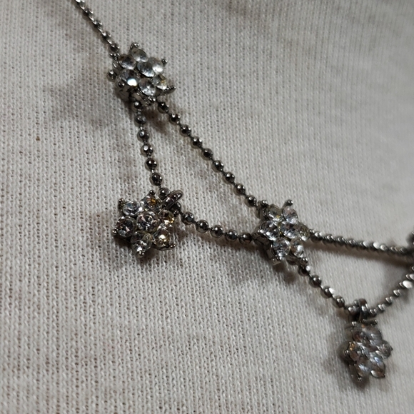 [5/$25] Beautiful Starry Floral Rhinestone Necklace - Picture 2 of 4